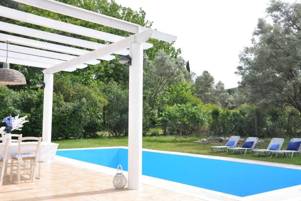 Villa Erietta Near Lefkas Center Apolpaina エクステリア 写真