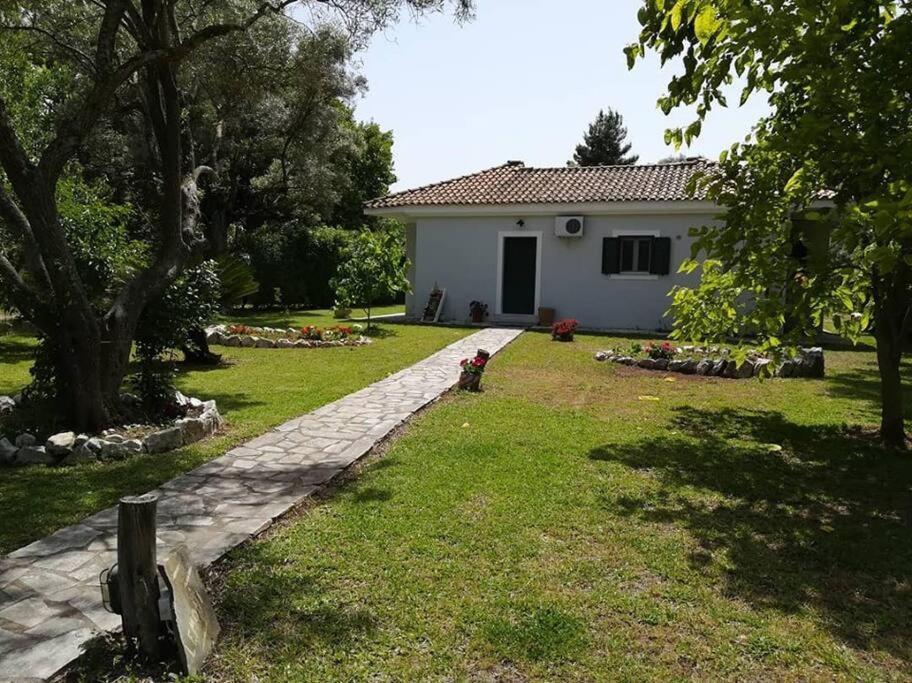 Villa Erietta Near Lefkas Center Apolpaina エクステリア 写真