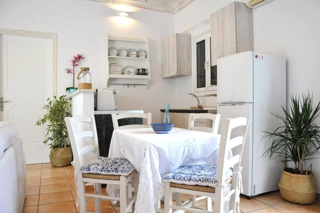 Villa Erietta Near Lefkas Center Apolpaina エクステリア 写真